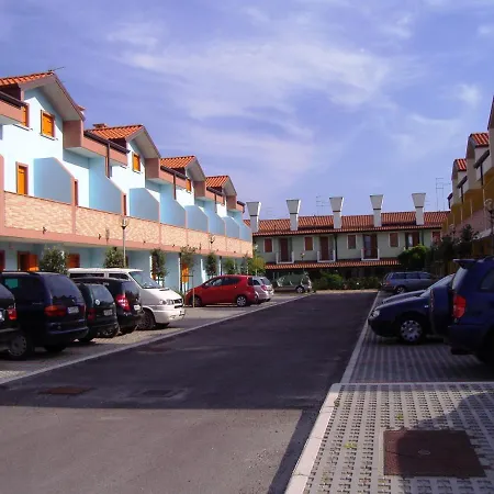 Residence Sole E Mare Appartamenti Rosolina Mare Exterior photo