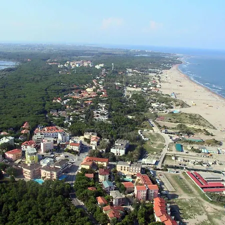 Residence Sole E Mare Appartamenti Rosolina Mare Exterior photo