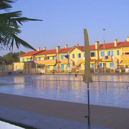 Residence Sole E Mare Appartamenti Rosolina Mare Exterior photo